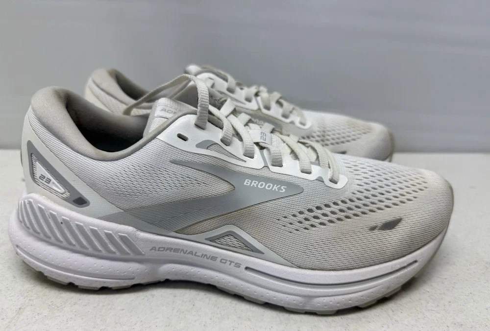 Brooks Adrenaline GTS 23 Running Shoes 1203811B104 Light Gray Womens 8.5 B